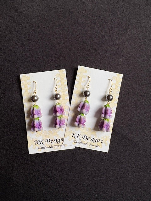 Double Purple Crown Flower w/ Peacock Pearl in Gold