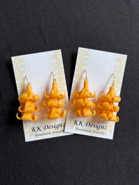 Triple Stack Yellow Puakenikeni on Gold