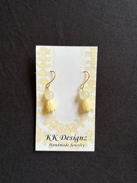 White Frosted Pearl & Pikake Flower on Gold