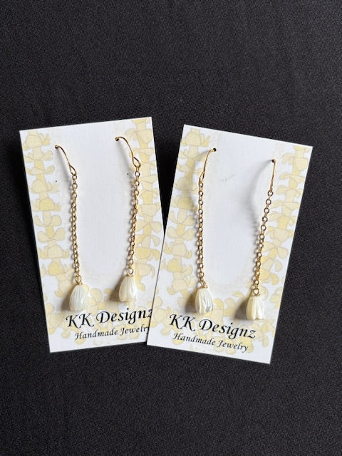 White Mother of Pearl Dangle on Gold