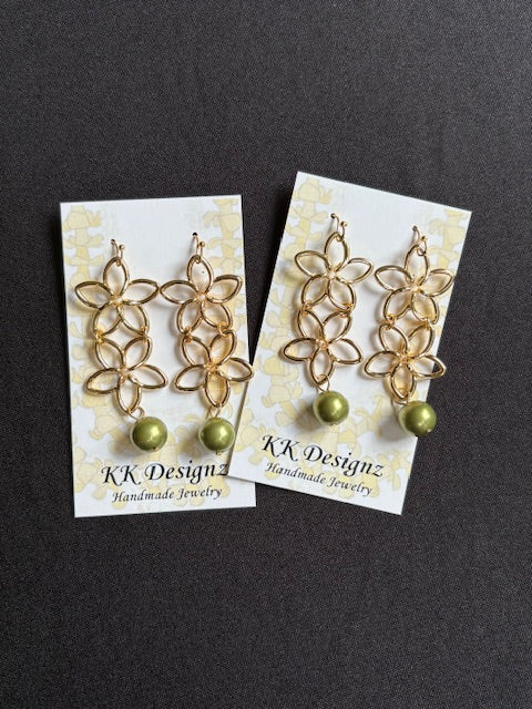 Double Plumeria Flowers w/ Green Pearl on Gold