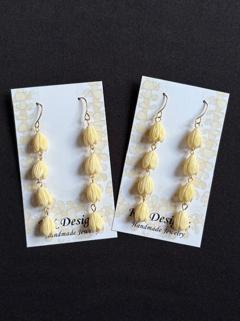 White Puakenikeni Dangle in Gold